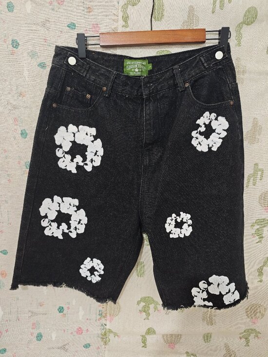 Denim Tears Other - Denim Tears Black Cotton Wreath Denim Jorts Raw Hem